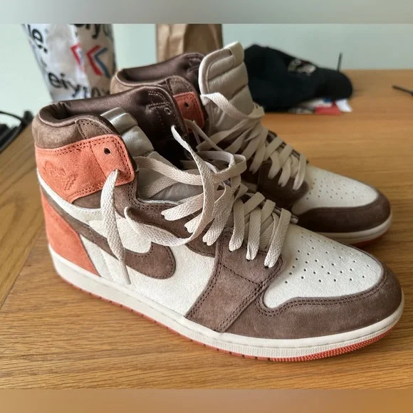 Air Jordan 1 Retro High OG ‘Dusted Clay’ - Size 12.5 Women’s / 11 Men’s US